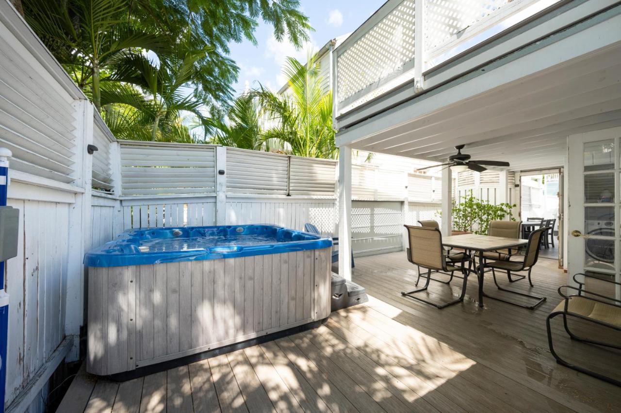 Crawl To Duval W/ Hot Tub Villa Key West Exterior photo